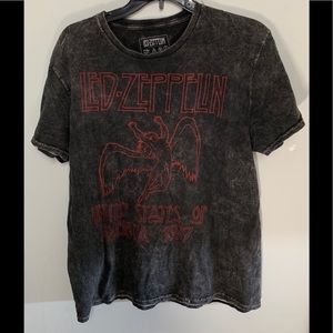 Led Zeppelin T-shirt